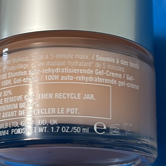 Clinique Moisturize Surge 100H auto replenishing hydrator 🌸NEW - Picture 3 of 5